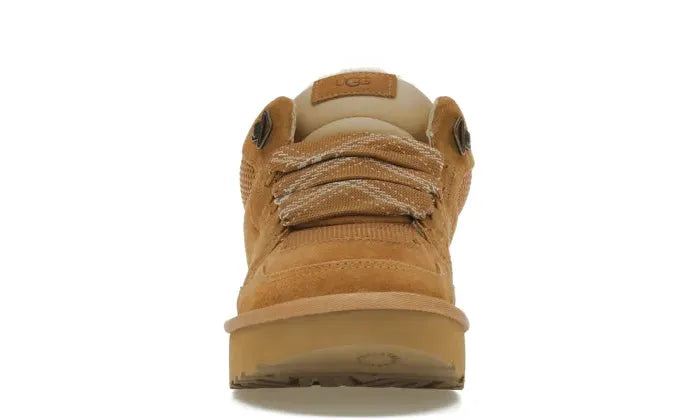 UGG Lowmel Chestnut