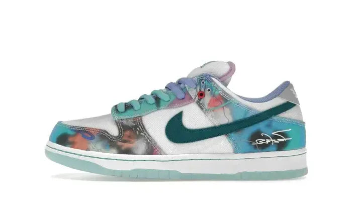 Nike SB Dunk Low Futura Laboratories Bleached Aqua