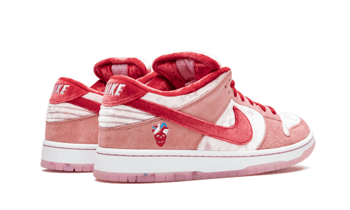 Nike SB Dunk Low StrangeLove Skateboards - Addtocart®